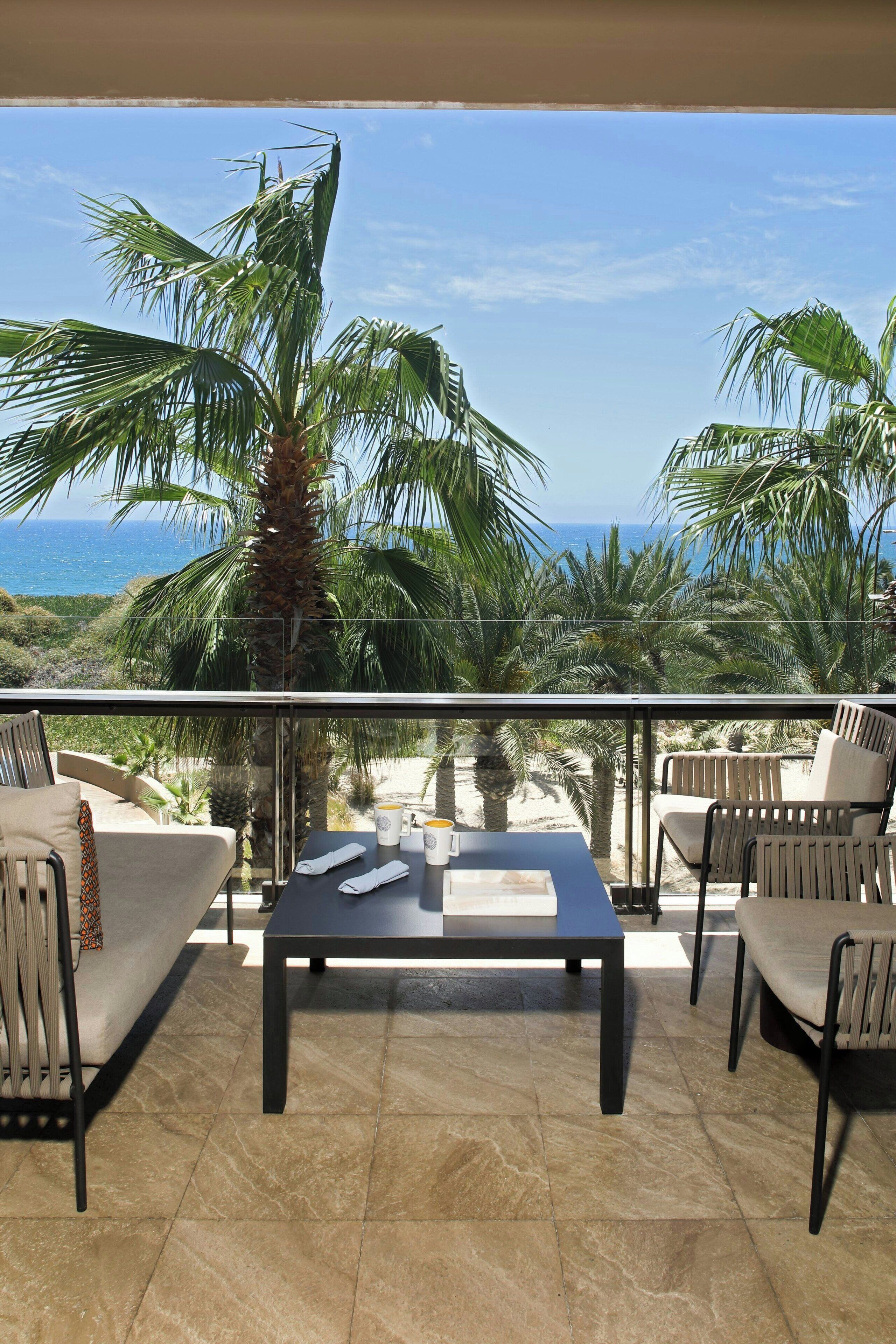 Deluxe Room, 1 King Bed, Balcony (Oceanfront) | Minibar, in-room safe, soundproofing, iron/ironing board