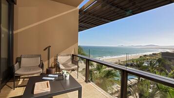 Minibar, caja de seguridad en la habitación y sistema de insonorización