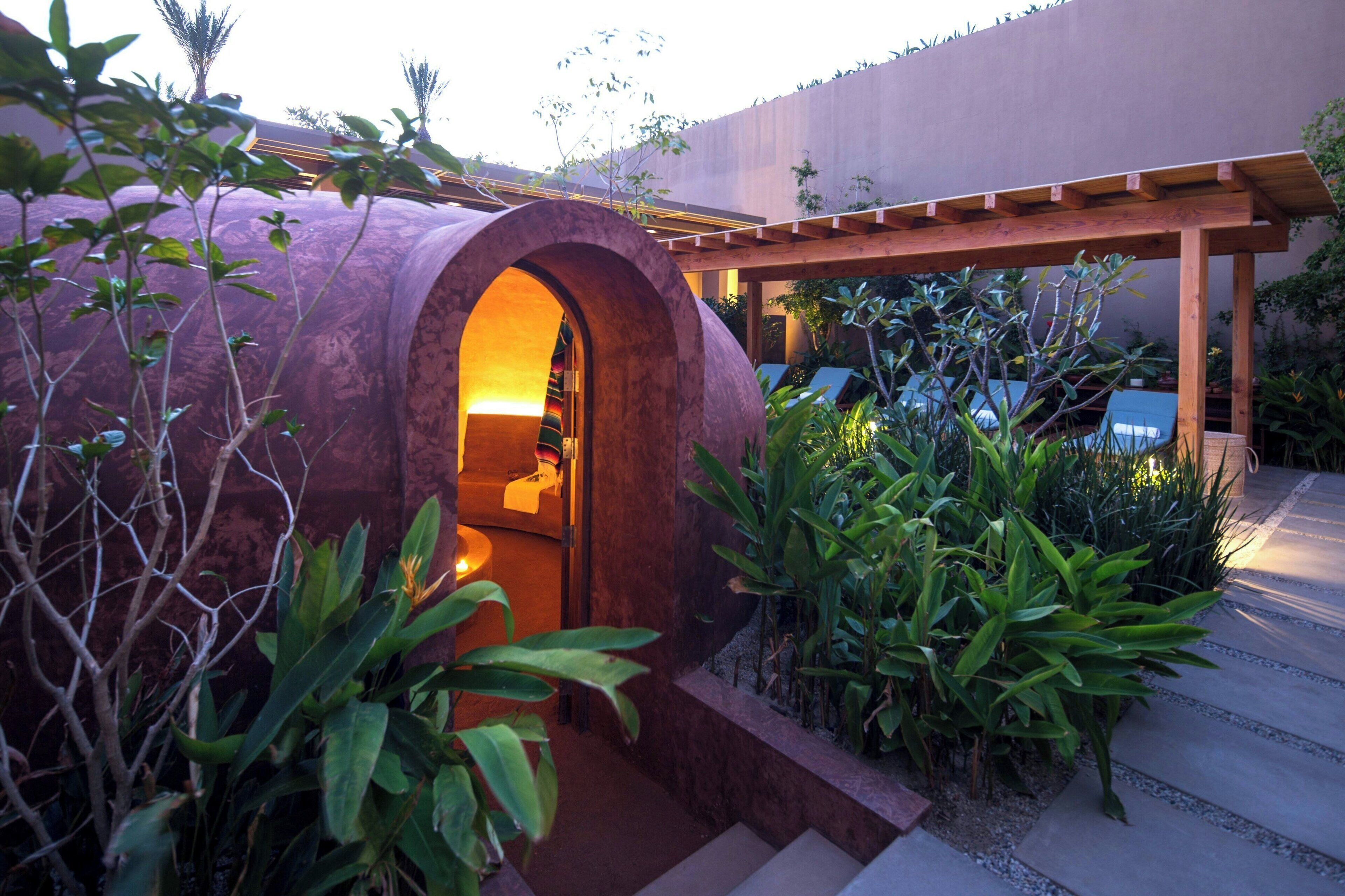 Baño de vapor, tratamientos corporales y envolturas corporales 