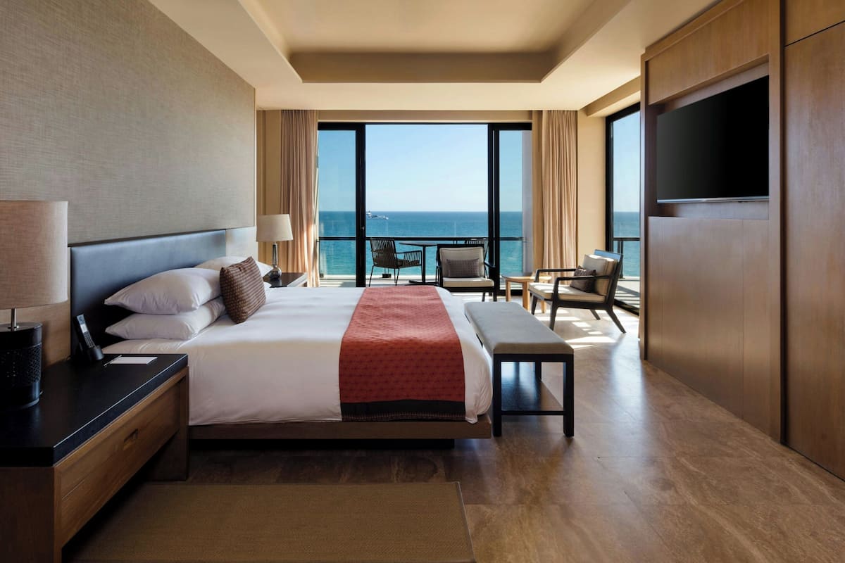 Suite, 1 King Bed with Sofa bed, Oceanfront | Minibar, in-room safe, soundproofing, iron/ironing board