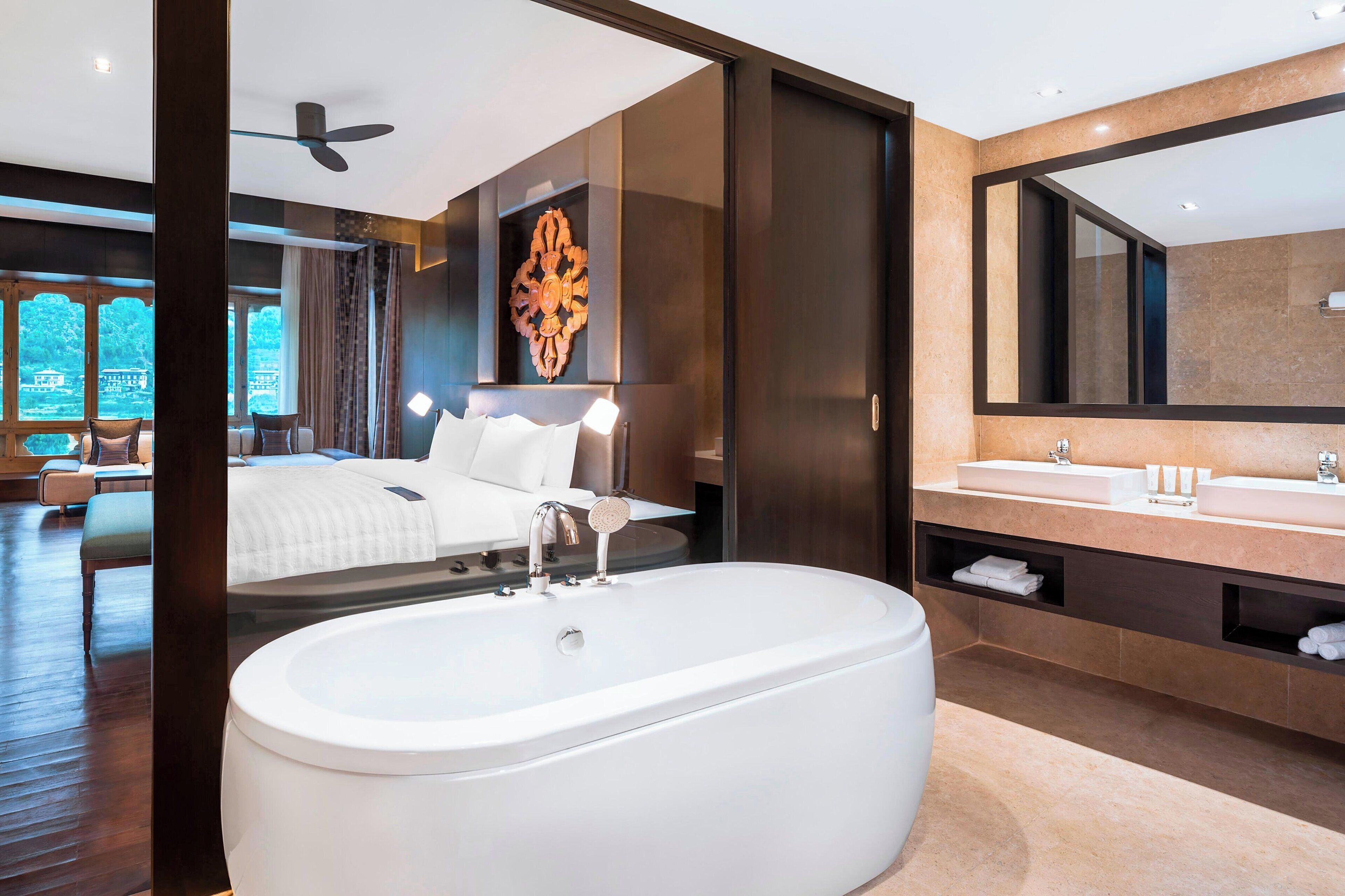 grand suite, 1 king bed with sofa bed, river view | bathroom | separate bathtub and shower, deep-soaking bathtub, designer toiletries