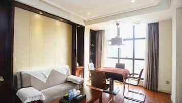 Minibar, in-room safe, alarm clocks