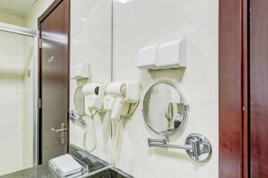 Minibar, in-room safe, alarm clocks - Zouping Hotel (Binzhou)