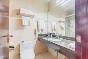 Minibar, in-room safe, alarm clocks