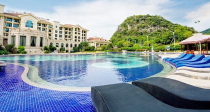 Country Garden Sun City Phoenix Hotel