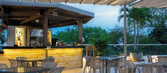 Courtyard By Marriott Santa Marta Resort