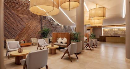 Courtyard By Marriott Santa Marta Resort
