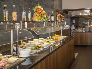 2 restaurants; breakfast, lunch, and dinner served - Novotel Marsa Alam Beach Resort (El Quseir)