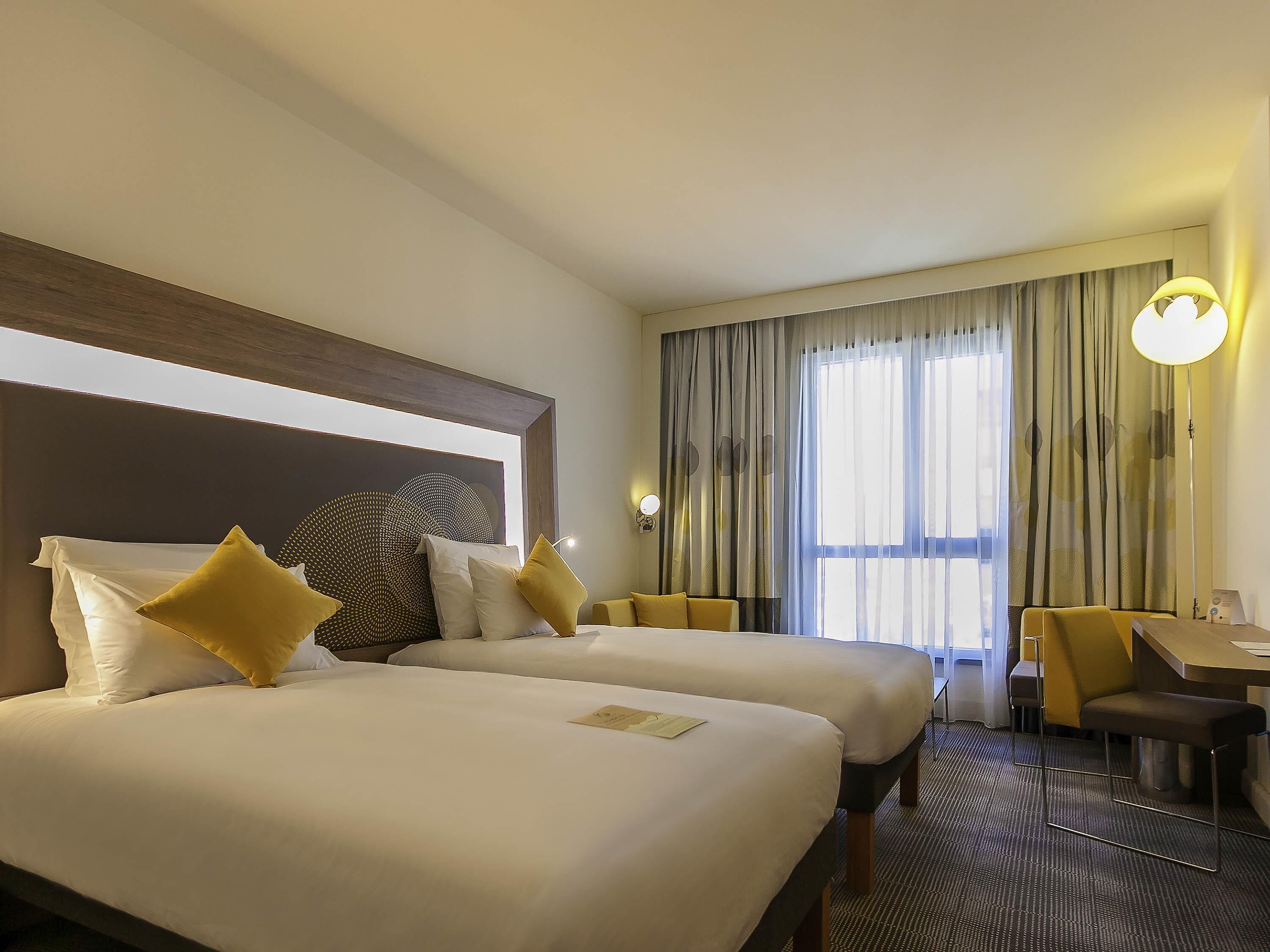 Ropa de cama de alta calidad y minibar 