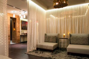 Sauna, hot tub, steam room, body treatments, hot stone massages
