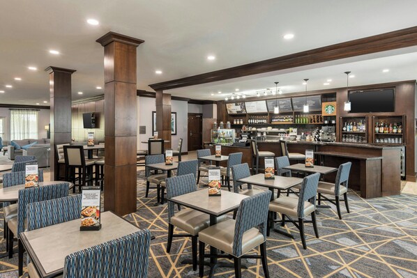 Daily cooked-to-order breakfast for a fee - Courtyard by Marriott Abilene Northeast (Abilene)
