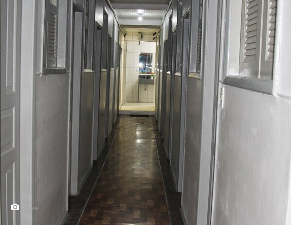 Hallway - Hospedagem Ledo (Rio de Janeiro)