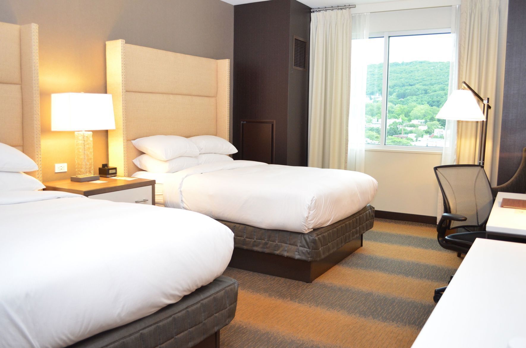 Premium bedding, in-room safe, desk, blackout drapes
