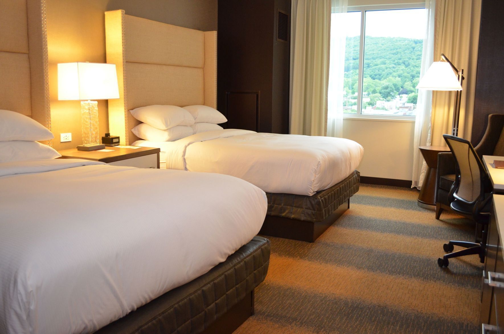 Premium bedding, in-room safe, desk, blackout drapes