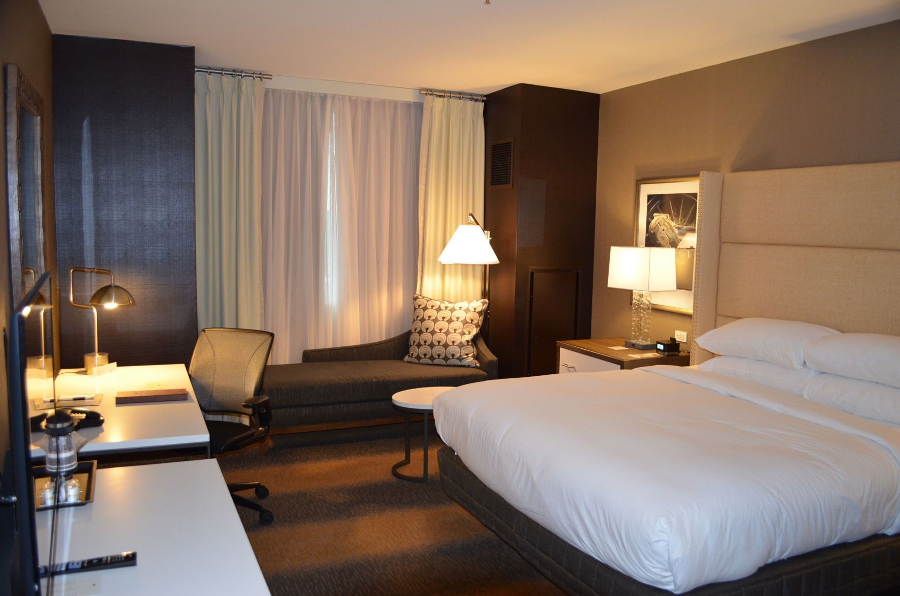 Premium bedding, in-room safe, desk, blackout drapes