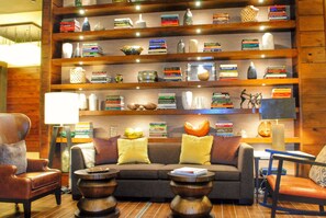 Reception - Doubletree By Hilton Reading (Reading)