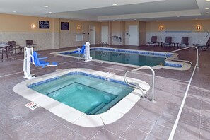 Indoor pool - Hilton Garden Inn Hobbs (Hobbs)