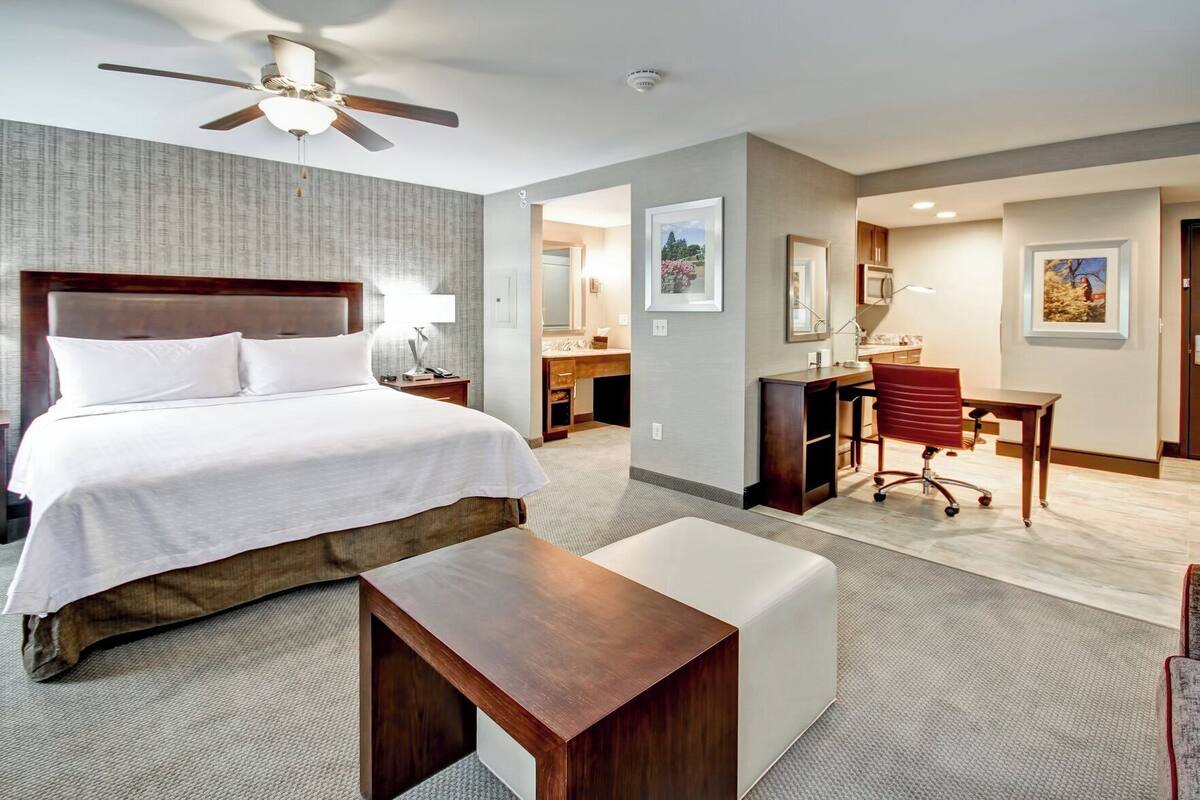 In-room safe, blackout curtains, free WiFi, bed sheets