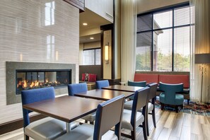 Petit déjeuner buffet compris tous les jours