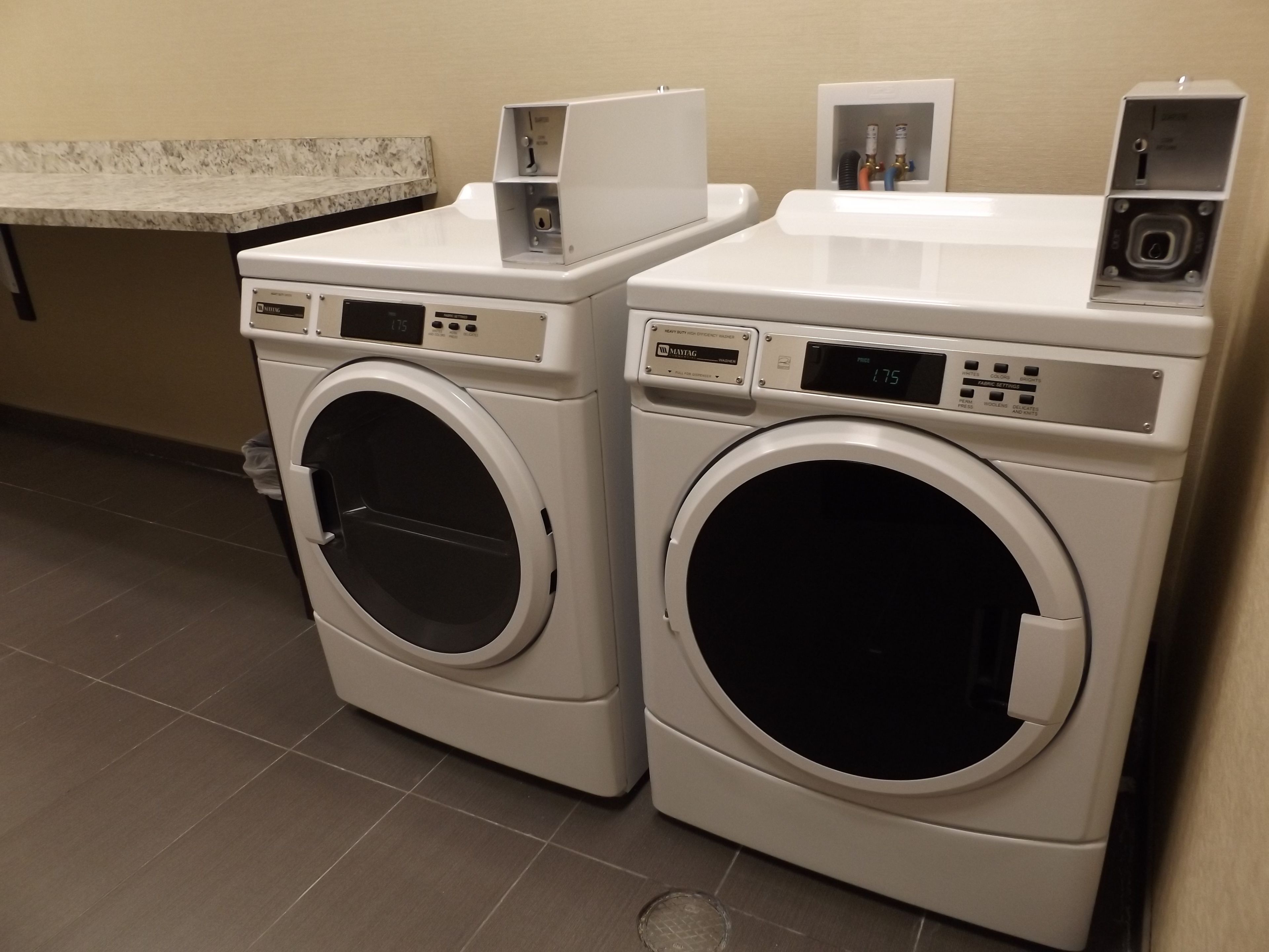 Ruang laundry