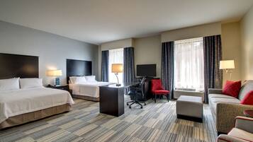 Hypo-allergenic bedding, in-room safe, desk, blackout curtains