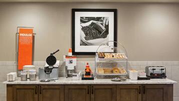 Desayuno bufé gratuito y diario