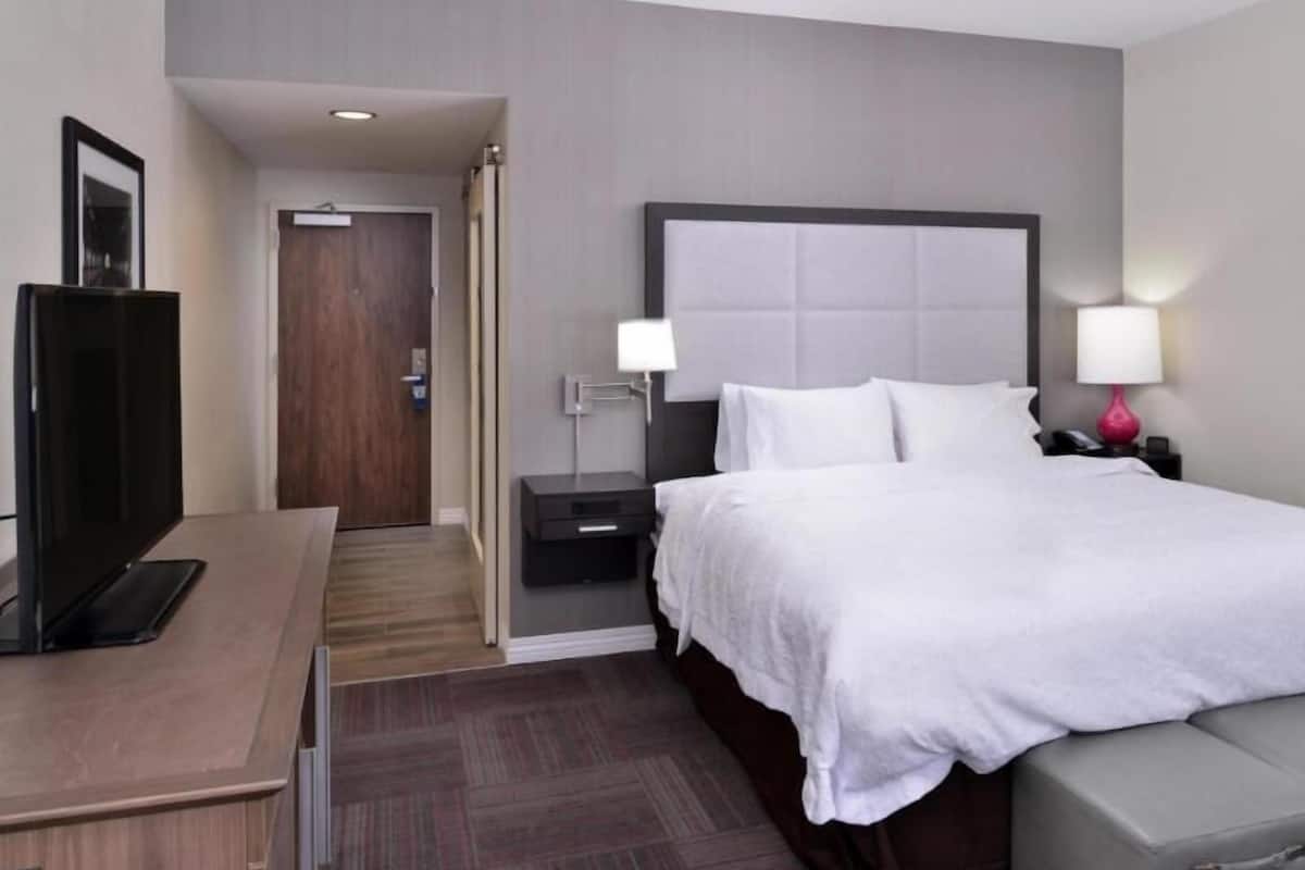 In-room safe, desk, iron/ironing board, free cots/infant beds