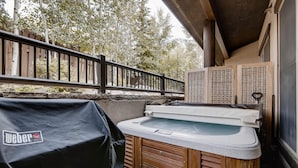 Condo, 2 Bedrooms | Private spa tub