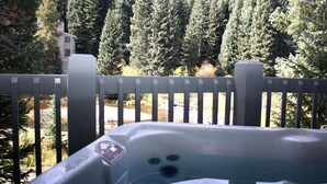 Townhome, 4 Bedrooms | Spa - Pinecreek I - 4 BR By Peak Property Management (Breckenridge)