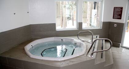 Goldcamp II 83D - 3BR Condo