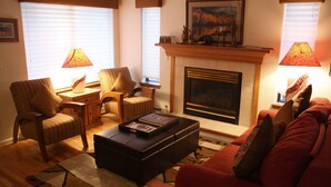 Unclassified image, 4 of 9, button - Park Forest Estates 474 - 3BR (Breckenridge)