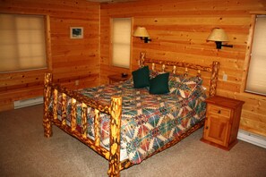 House, 3 Bedrooms | 1 bedroom, desk, iron/ironing board, free WiFi - Rocky Ridge Chalet By Peak Property Management (Breckenridge)