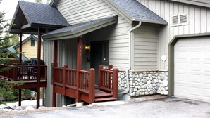 Unclassified image, 3 of 20, button - White Wolf 890 By Peak Property Management (Breckenridge)