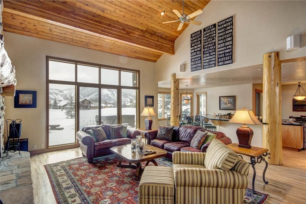 Condo, 4 Bedrooms, Hot Tub | Living room | Flat-screen TV, fireplace, DVD player