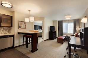 1 bedroom, pillowtop beds, desk, iron/ironing board