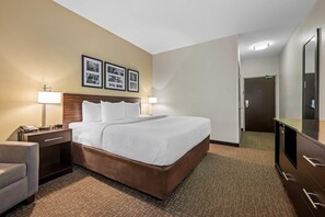 Standard Room, 1 King Bed, Non Smoking | Premium bedding, desk, blackout drapes, iron/ironing board - Sleep Inn & Suites Jasper I-22 (Jasper)