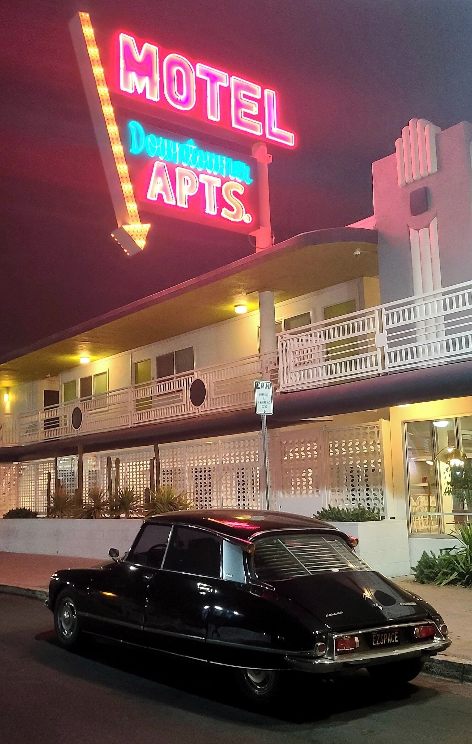 Photo - Downtowner Boutique Hotel