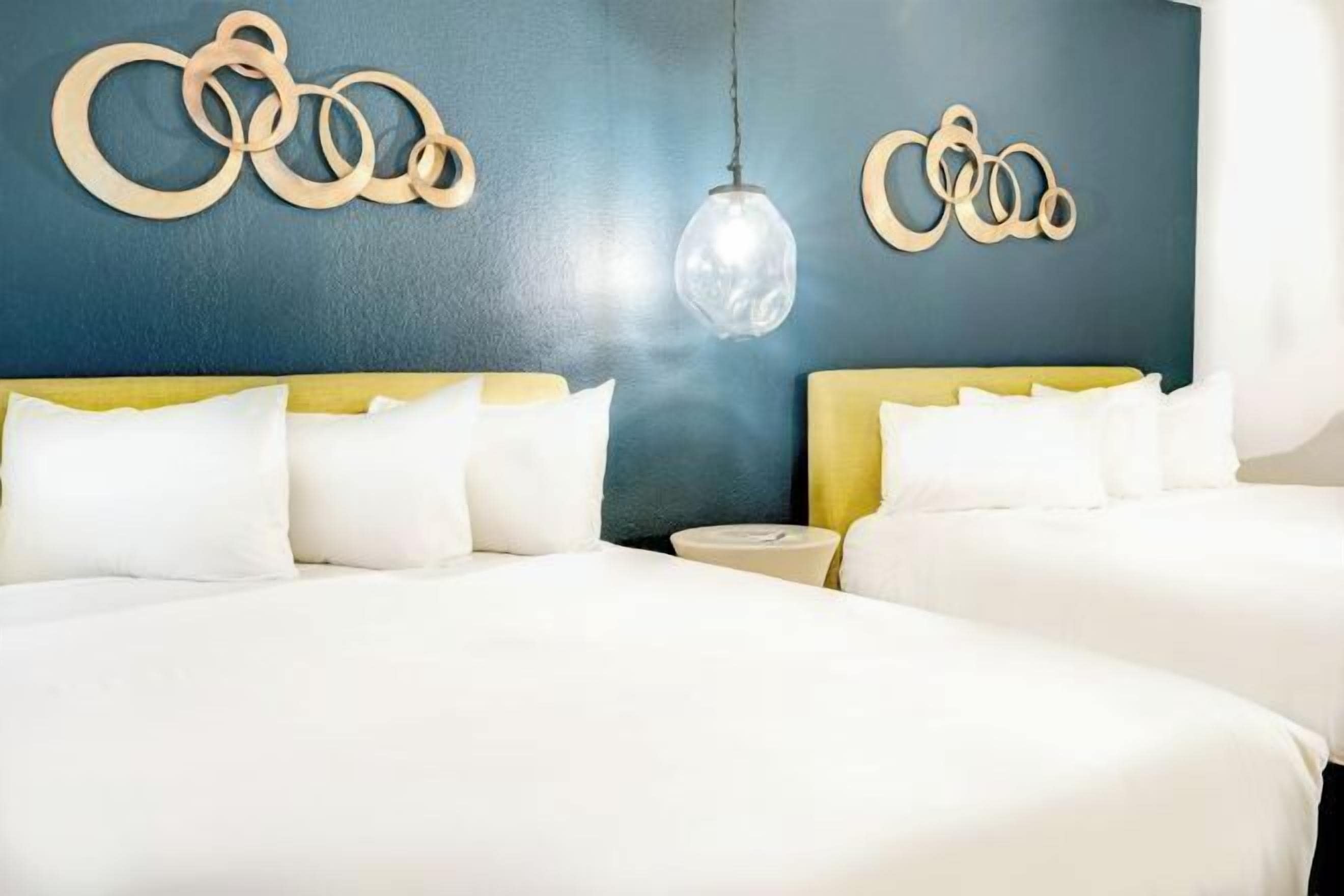 高級寝具、アイロン / アイロン台、ベッドシーツ、車椅子でアクセスできる設備