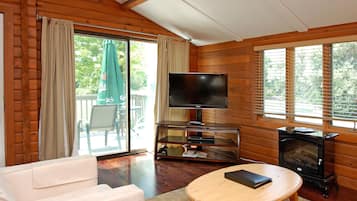 Cottage, 1 Bedroom, Lake View | 1 bedroom, premium bedding, pillowtop beds, blackout drapes