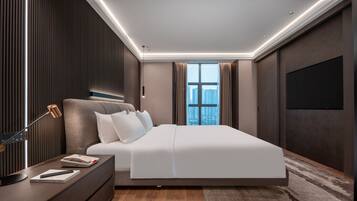 Premium bedding, in-room safe, individually decorated, desk