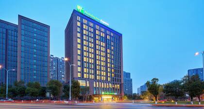 Holiday Inn Express Chongqing University Town by IHG