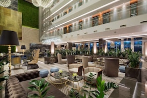 Lobby-Lounge