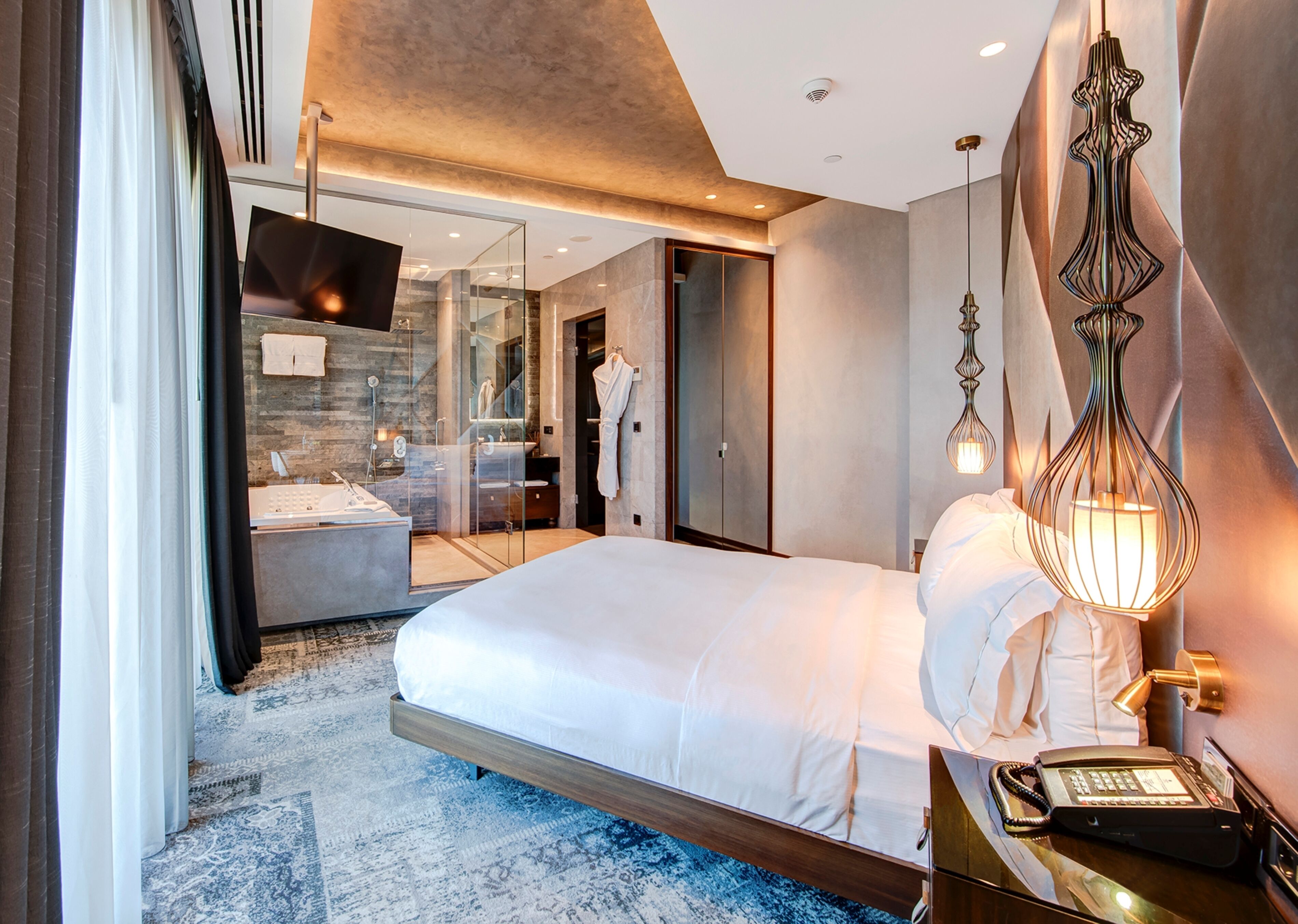 Suite, 1 Bedroom, Terrace | Minibar, in-room safe, desk, blackout drapes
