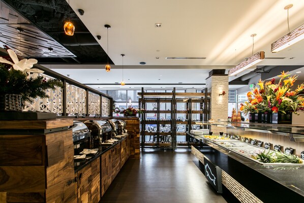 Se sirven almuerzos, cenas, brunch y cocina brasileña 