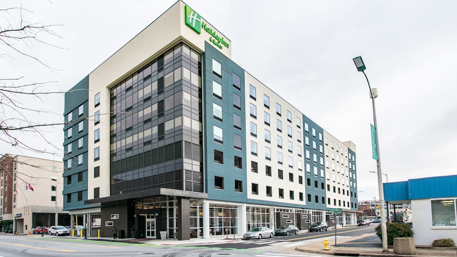 Holiday Inn & Suites Chattanooga Downtown by IHG
