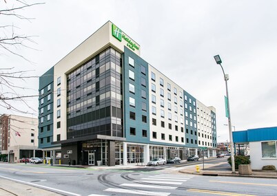 Holiday Inn & Suites Chattanooga Downtown by IHG