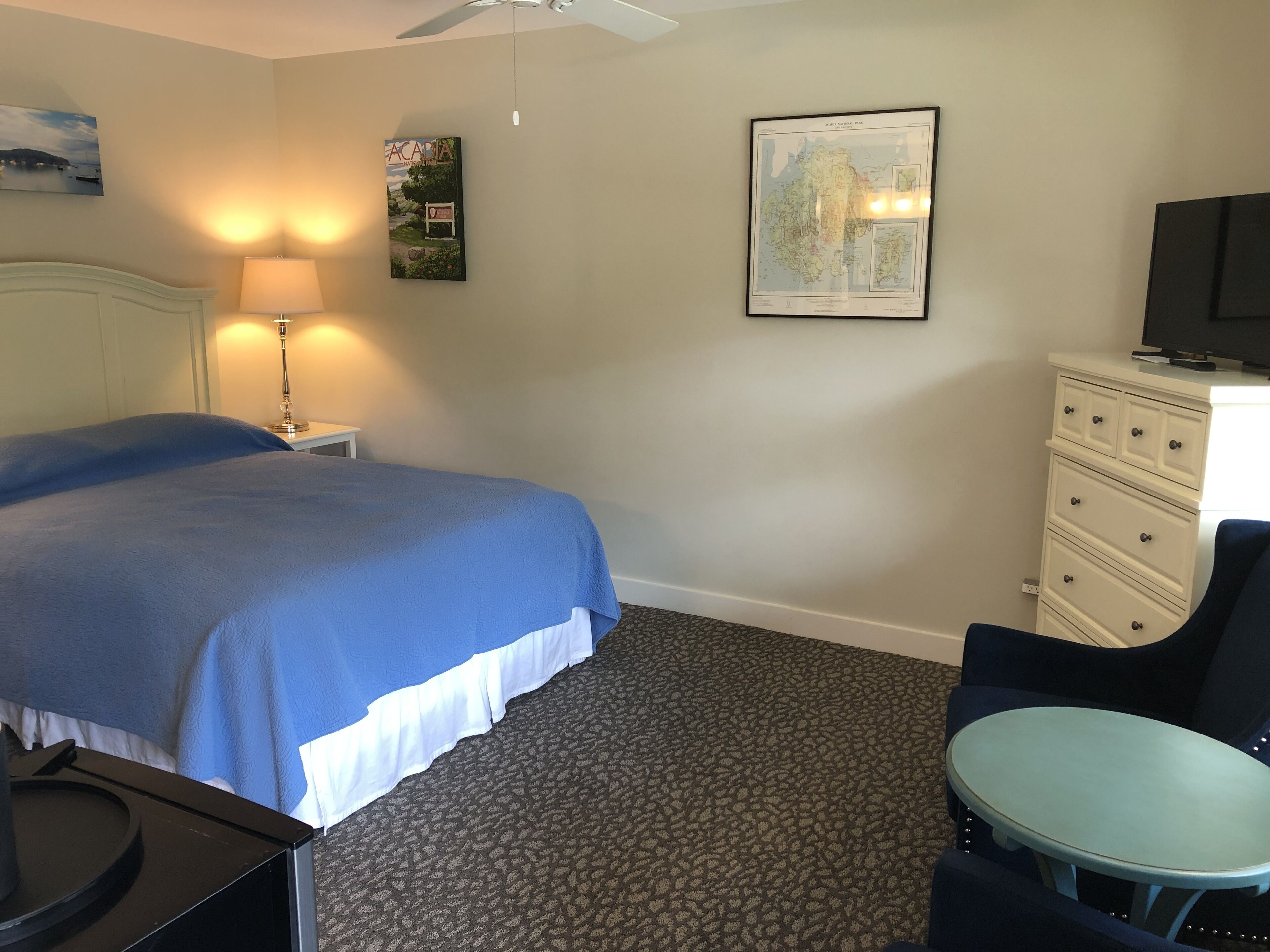 deluxe room, 1 queen bed, refrigerator, garden view | 1 bedroom, premium bedding, pillow-top beds, in-room safe