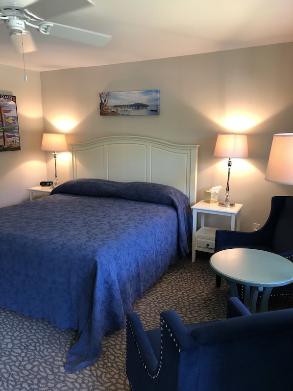 Deluxe Double Room, 1 King Bed, Refrigerator, Garden View | 1 bedroom, premium bedding, pillowtop beds, in-room safe