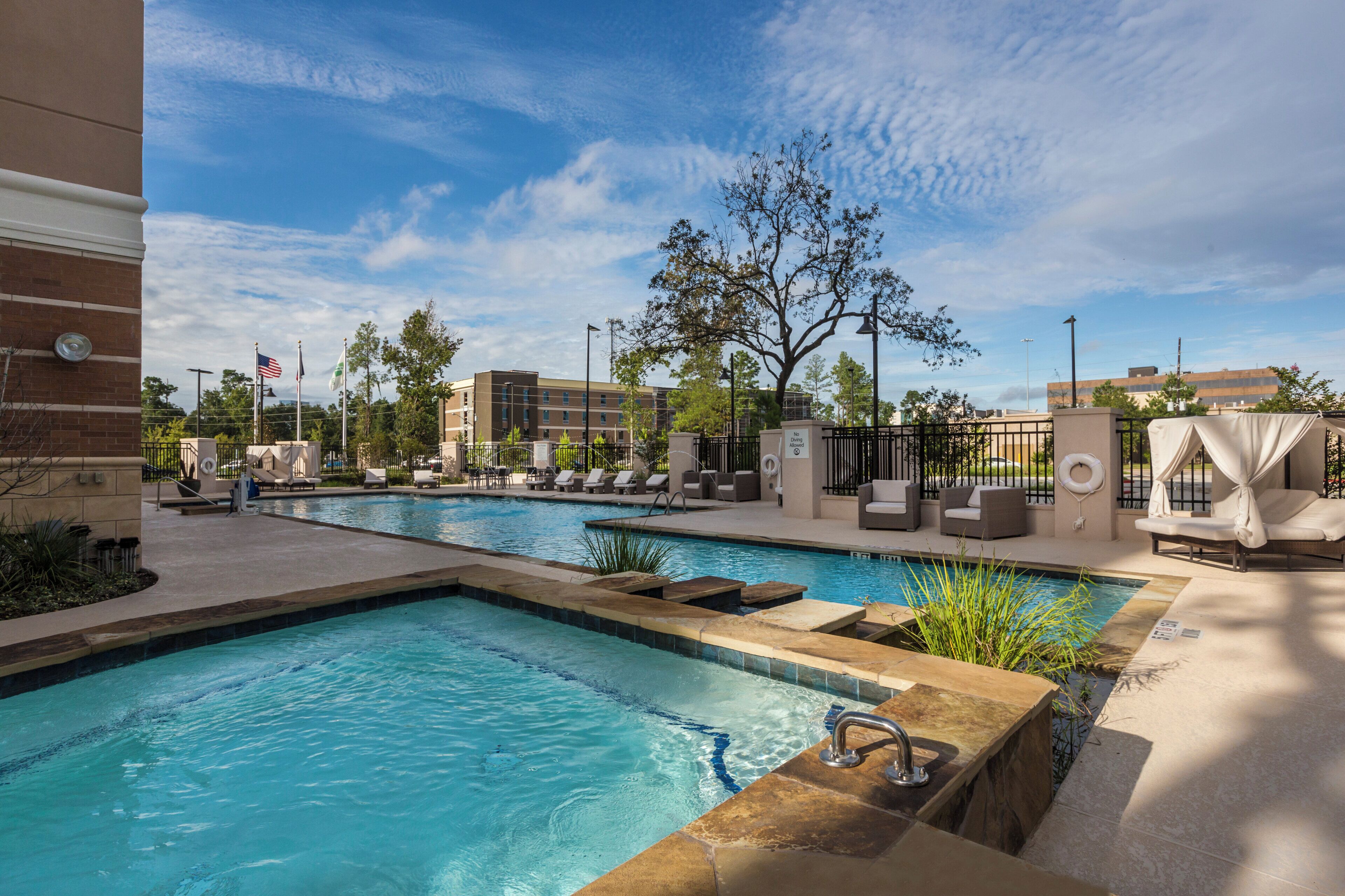 Outdoor pool, free cabanas, pool umbrellas