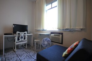 Living area - Julio 1127 (Rio de Janeiro)